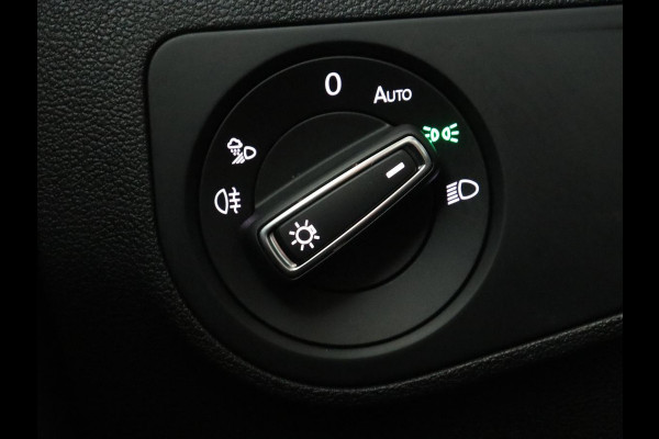 Volkswagen Tiguan 1.5 TSI Elegance | Trekhaak | Camera | Pano.Dak | LED | Adapt. Cruise | Stoel/Stuurwielverwarming | Massage stoelen|