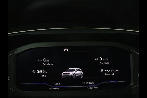 Volkswagen Tiguan 1.5 TSI Elegance | Trekhaak | Camera | Pano.Dak | LED | Adapt. Cruise | Stoel/Stuurwielverwarming | Massage stoelen|