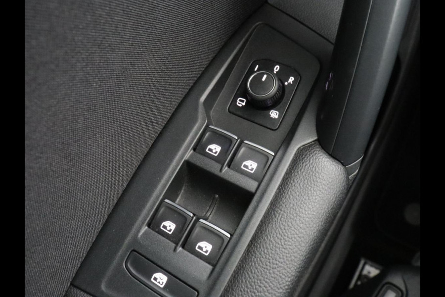 Volkswagen Tiguan 1.5 TSI Elegance | Trekhaak | Camera | Pano.Dak | LED | Adapt. Cruise | Stoel/Stuurwielverwarming | Massage stoelen|