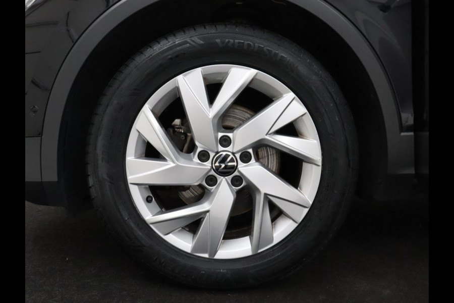 Volkswagen Tiguan 1.5 TSI Elegance | Trekhaak | Camera | Pano.Dak | LED | Adapt. Cruise | Stoel/Stuurwielverwarming | Massage stoelen|