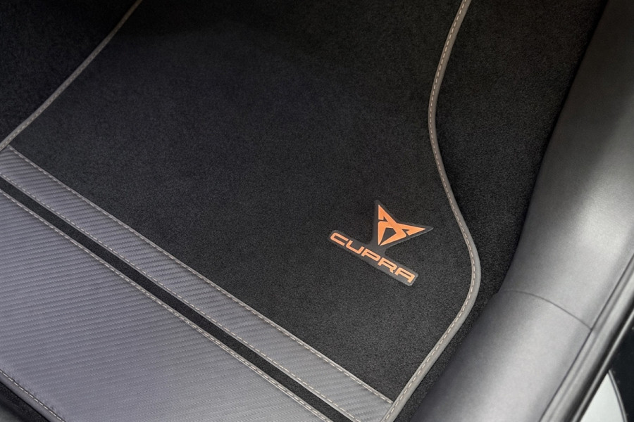 CUPRA Formentor 1.4 e-Hybrid VZ Performance Copper Edition|PANORAMADAK|360CAMERA|MEMORY|KEYLESS|CARPLAY|TREKHAAK|245PK|BOMVOL!