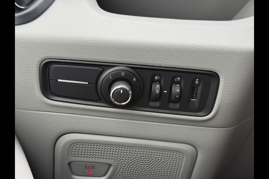 Maxus eDeliver 9 65kWh 204PK Elektrisch Bakwagen Airco ACC Carplay Camera Parkeersensoren Voor