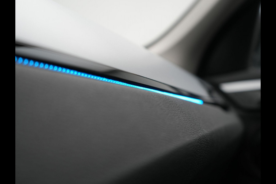 BMW X1 xDrive25e Advantage PHEV 221pk Dealer O.H | SOH 87,9% | Trekhaak Afn. | Adaptive Cruise | Head Up | Camera | Sportstoelen Memory & Verwarmd | Stuur Verwarmd | Sfeerverlichting | Navigatie | DAB | 17"L.M | Plug In Hybrid |