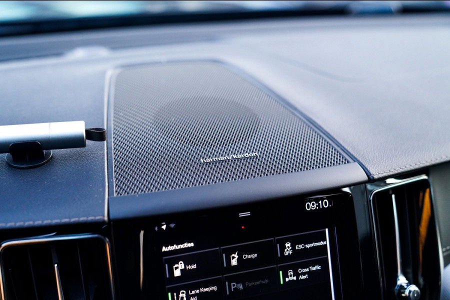 Volvo XC60 2.0 Recharge T8 AWD Mssage | Head Up Display | Stoelverkoeling | Stuurwielverwarming | Harman/Kardon | 360 Camera