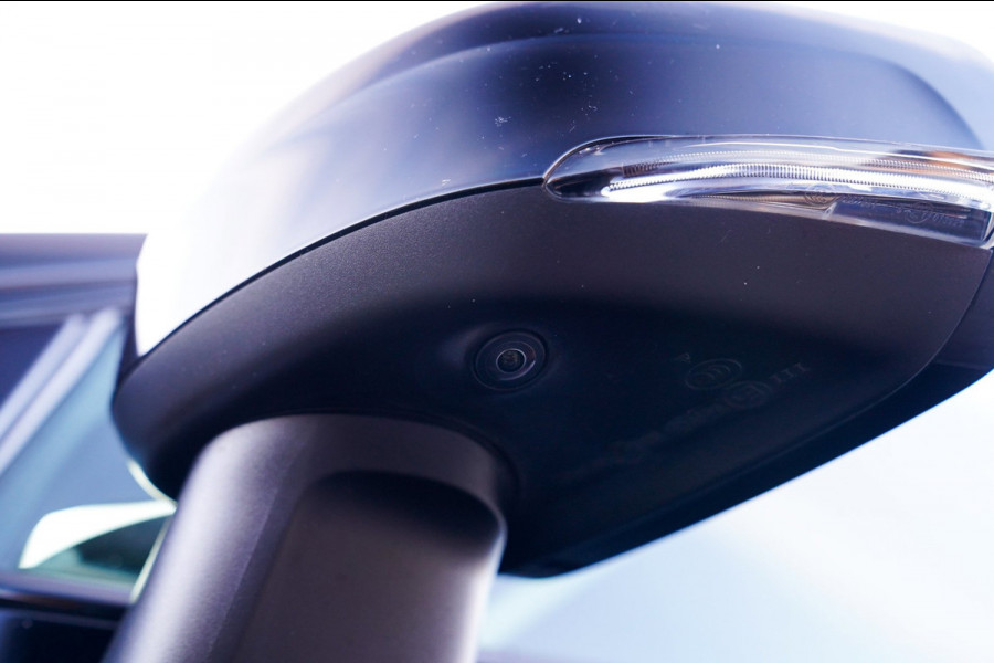 Volvo XC60 2.0 Recharge T8 AWD Mssage | Head Up Display | Stoelverkoeling | Stuurwielverwarming | Harman/Kardon | 360 Camera