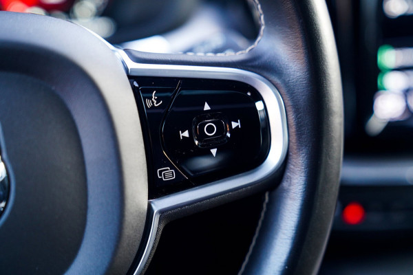 Volvo XC60 2.0 Recharge T8 AWD Mssage | Head Up Display | Stoelverkoeling | Stuurwielverwarming | Harman/Kardon | 360 Camera