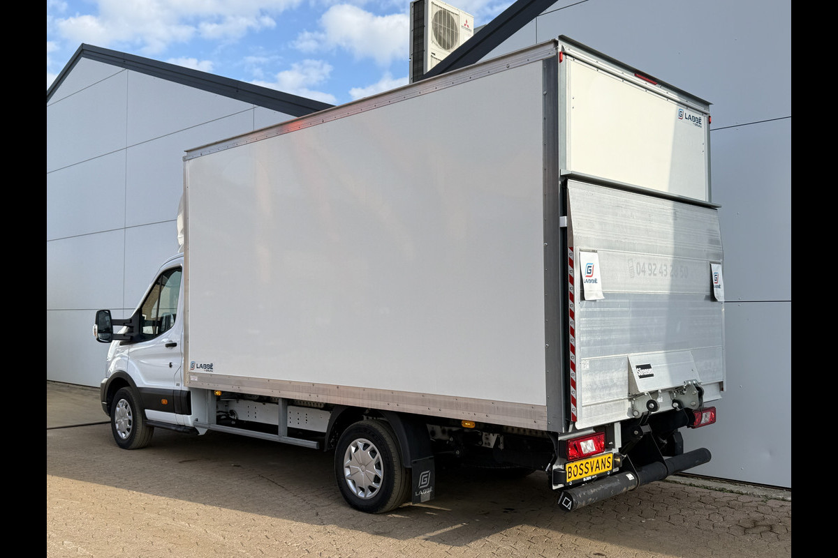 Ford Transit 2.0 TDCI 130PK Laadklep Bakwagen Cruise Control Airco Parkeersensoren Voor Koffer Bakwagen Meubelbak