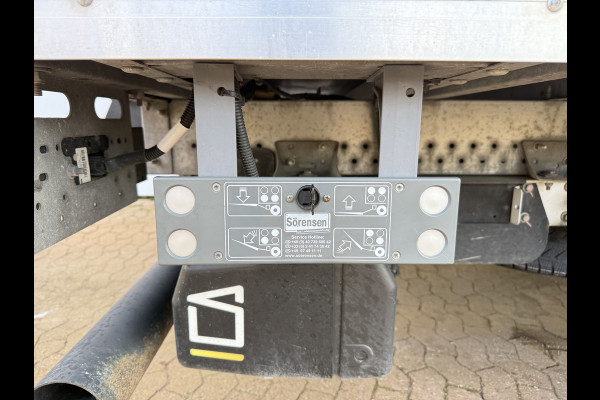 Ford Transit 2.0 TDCI 130PK Laadklep Bakwagen Cruise Control Airco Parkeersensoren Voor Koffer Bakwagen Meubelbak