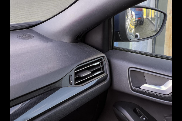 Ford FOCUS Wagon 1.0 EcoBoost Hybrid ST Line | Elektrisch uitklapbare trekhaak | 1000kg trekgewicht | Lederen bekleding | Adaptieve Cruise Control | Winter Pack |