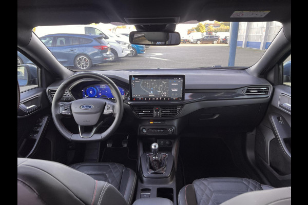 Ford FOCUS Wagon 1.0 EcoBoost Hybrid ST Line | Elektrisch uitklapbare trekhaak | 1000kg trekgewicht | Lederen bekleding | Adaptieve Cruise Control | Winter Pack |