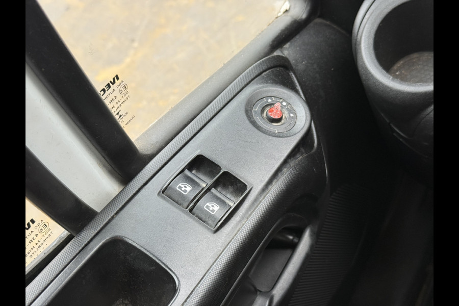 Iveco Daily 35C16 3.0 Kipper Dubbellucht L4 Airco Cruise Control 3.5T Trekhaak Lederen bekleding Benne Tipper