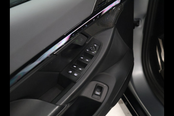 BMW i5 M60 xDrive 84 kWh M Sport Pro [PANORAMADAK, CARBON EXTERIEURPAKKET, M SPORT PAKKET, TREKHAAK, APPLE CARPLAY, ANDROID, BOWERS & WILKINS, CRUISE CONTROL, SFEERVERLICHTING, 360 CAMERA V+A, STOELVERWARMING, STUURVERWARMING, S