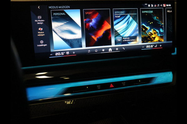 BMW i5 M60 xDrive 84 kWh M Sport Pro [PANORAMADAK, CARBON EXTERIEURPAKKET, M SPORT PAKKET, TREKHAAK, APPLE CARPLAY, ANDROID, BOWERS & WILKINS, CRUISE CONTROL, SFEERVERLICHTING, 360 CAMERA V+A, STOELVERWARMING, STUURVERWARMING, S