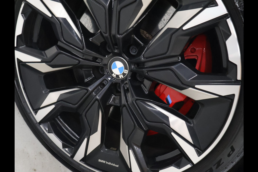 BMW i5 M60 xDrive 84 kWh M Sport Pro [PANORAMADAK, CARBON EXTERIEURPAKKET, M SPORT PAKKET, TREKHAAK, APPLE CARPLAY, ANDROID, BOWERS & WILKINS, CRUISE CONTROL, SFEERVERLICHTING, 360 CAMERA V+A, STOELVERWARMING, STUURVERWARMING, S