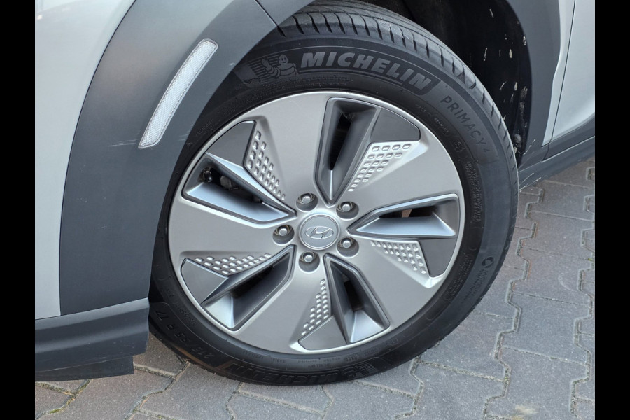 Hyundai Kona EV Fashion 64 kWh | 93% SOH | HEAD UP | CAMERA | KRELL | CARPLAY