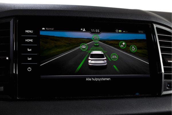 Škoda Karoq 1.5 TSI ACT Sportline Business 150 PK | S/K-Panodak | Dig. Cockpit | Adapt. Cruise | Stoel-+Stuurverw. | PDC | Camera | NAV + App. Connect | ECC | Afn. Trekhaak | LM 19" |