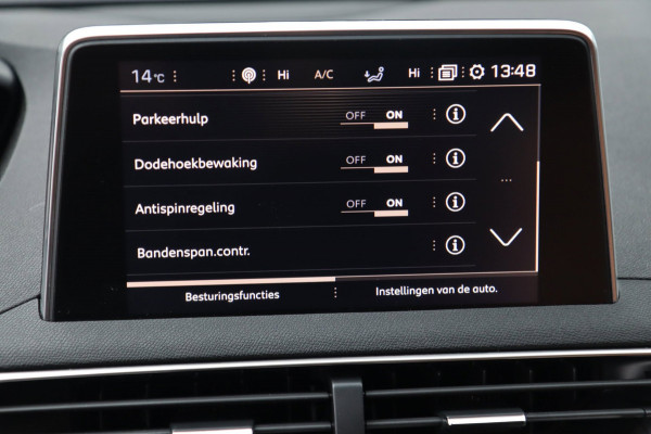 Peugeot 5008 1.2 PureTech Blue GT-Line / PANO / KEYLESS / CAMERA / FOCAL / CARPLAY