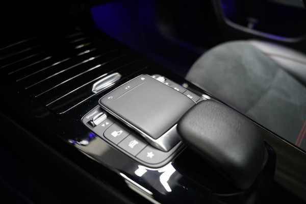 Mercedes-Benz CLA-Klasse 250 e AMG NIGHT PANO SFEER 360