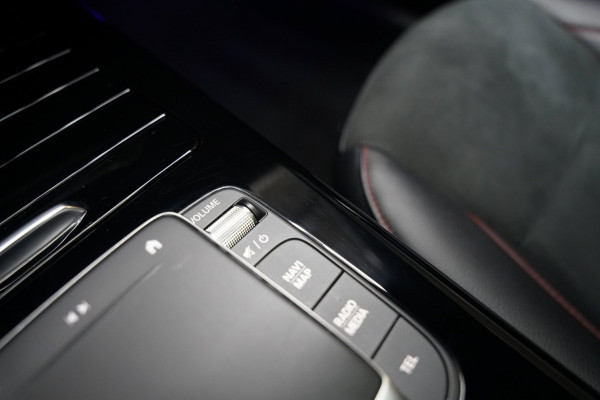 Mercedes-Benz CLA-Klasse 250 e AMG NIGHT PANO SFEER 360
