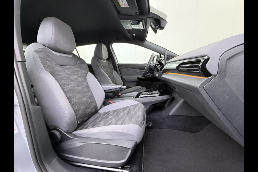 Volkswagen ID.4 204PK 82kWh SOH 97% Camera Adap.Cruise Keyless Navi Ecc Apple Carplay Android Auto Assistentie Pakket Lmv 19" Led Isofix DAB Wifi Bluetooth Rijstrooksensor 1e Eigenaar Origineel Nederlandse Auto