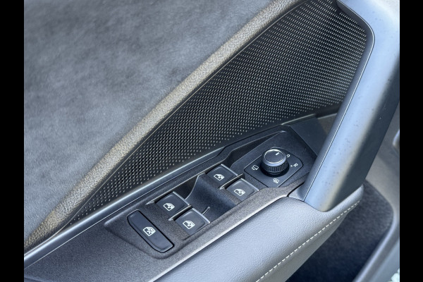 Volkswagen Tayron 1.5 eHybrid 272PK DSG R-LINE SPORT HARMAN-KARDON/360° CAMERA/TREKHAAK FABRIEKSGARANTIE TOT 2030