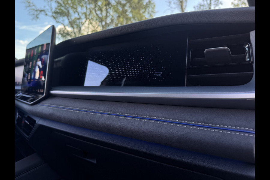 Volkswagen Tayron 1.5 eHybrid 272PK DSG R-LINE SPORT HARMAN-KARDON/360° CAMERA/TREKHAAK FABRIEKSGARANTIE TOT 2030