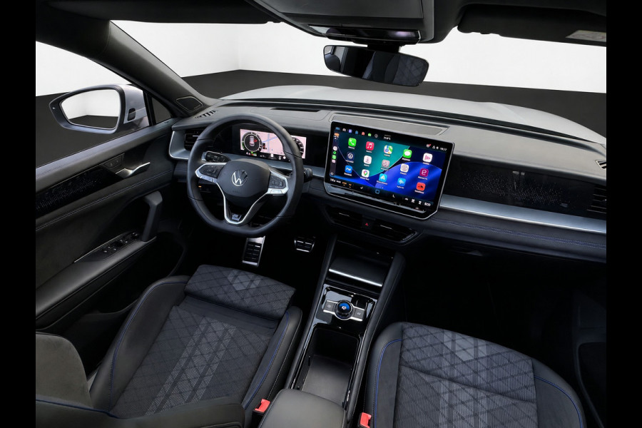 Volkswagen Tayron 1.5 eHybrid 272PK DSG R-LINE SPORT HARMAN-KARDON/360° CAMERA/TREKHAAK FABRIEKSGARANTIE TOT 2030