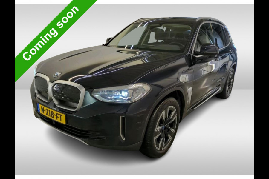 BMW iX3 Executive 80 kWh SOH 99,6% / Panoramadak / Leder / Stoelverwarming / Pdc.+Camera / Navigatie / Apk 10-2027