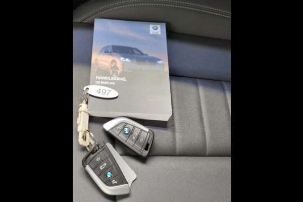BMW iX3 Executive 80 kWh SOH 99,6% / Panoramadak / Leder / Stoelverwarming / Pdc.+Camera / Navigatie / Apk 10-2027