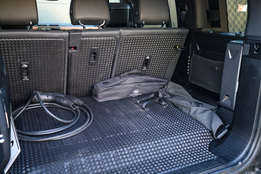 Land Rover Defender 110 2.0 P400e 110 X-Dynamic HSE | PANO | MERIDIAN SURROUND | STOELKOELING | 360 | STOEL/STUURVERW | 22'' | LUCHTVERING |