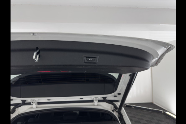 BMW iX1 xDrive30 M-Styling Launch Edition 67 kWh (3-Fase-11kW) {SoH-99%) (INCL.BTW) *LEATHER-MICROFIBRE | FULL-LED | HARMAN/KARDON | WIDESCREEN-DIGI-COCKPIT | CAMERA | PRIVACY-GLASS | SHIFT-PADDLES | SPORT-SEATS | NAVI-FULLMAP | DAB+ | 18''ALU | TOWBAR*