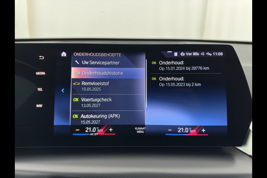 BMW iX1 xDrive30 M-Styling Launch Edition 67 kWh (3-Fase-11kW) {SoH-99%) (INCL.BTW) *LEATHER-MICROFIBRE | FULL-LED | HARMAN/KARDON | WIDESCREEN-DIGI-COCKPIT | CAMERA | PRIVACY-GLASS | SHIFT-PADDLES | SPORT-SEATS | NAVI-FULLMAP | DAB+ | 18''ALU | TOWBAR*