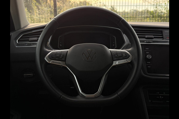 Volkswagen Tiguan 1.4 TSI eHybrid Life Business | Camera | PDC | Carplay | ACC |