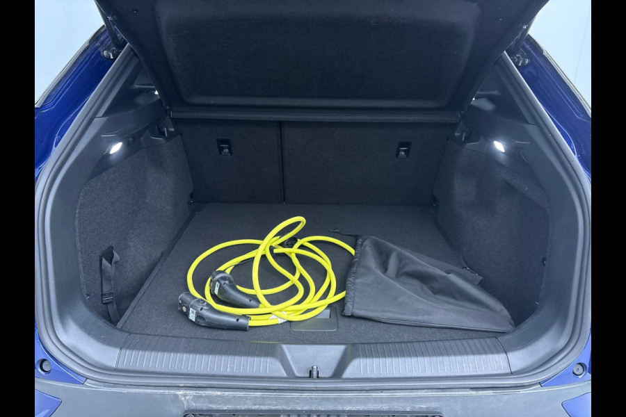 Volkswagen ID.4 Pro 77 kWh 174PK | Navigatie | Stoel- en stuurverwawiming | Keyless entry | Parkeerhulp | Parkeercamera|