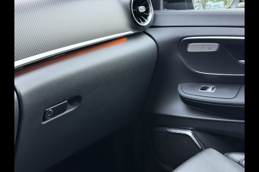 Mercedes-Benz V-Klasse 220d Lang DC Avantgarde Edition AMG | Facelift | Trekhaak afn. | Leder | 360 Cam. | Burmester