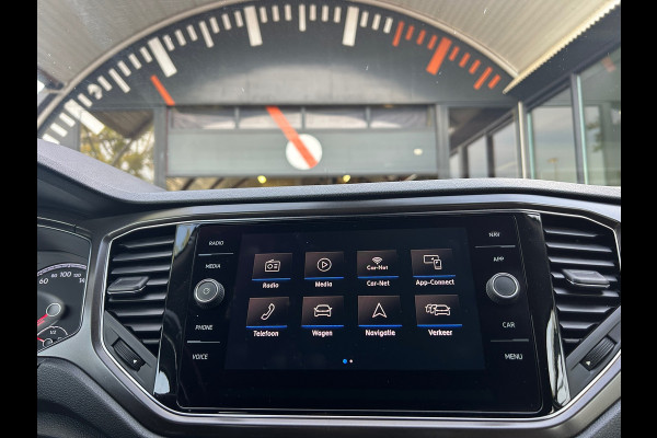 Volkswagen T-Roc 1.0 TSI Style Adap Cruise Apple Carplay NL-Auto Rijklaarprijs!