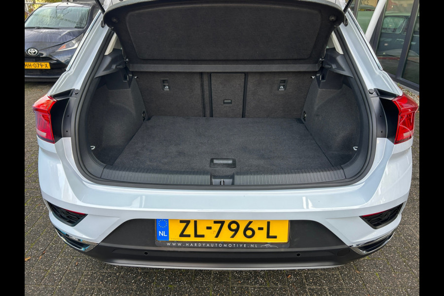 Volkswagen T-Roc 1.0 TSI Style Adap Cruise Apple Carplay NL-Auto Rijklaarprijs!