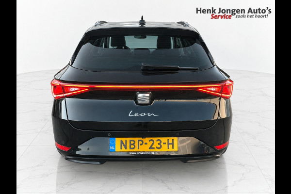 Seat Leon Sportstourer 1.0 eTSI Style Automaat uit 2024 Rijklaar + 12 maanden Bovag-garantie “Sinds 1970 | 5.000+ reviews | Score 9,5 | Service zoals ’t hoort” Henk Jongen Auto's in Helmond,  al 50 jaar service zoals 't hoort!
