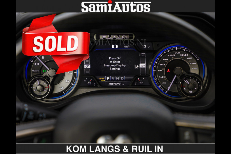 Dodge Ram LIMITED 5.7 V8 HEMI | TOP STAAT | €59950,- excl | BOM VOL | HUD | LUCHTVERING | STRIPING | BREDE WIELEN | OPEN UITLAAT KLEP | AD CREW CAB | DUBBELE CABINE | 5 PERSOONS |