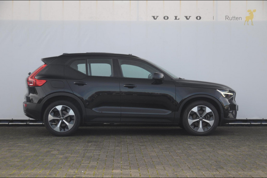 Volvo XC40 B3 177PK Automaat Ultimate Dark / Adaptive cruise control  / Elektrische stoelen / Harman Kardon audio / Pilot assist / Stoel en stuur verwarming / Elektrische achterklep / Parkeersensoren met camera