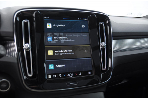 Volvo XC40 B3 177PK Automaat Ultimate Dark / Adaptive cruise control  / Elektrische stoelen / Harman Kardon audio / Pilot assist / Stoel en stuur verwarming / Elektrische achterklep / Parkeersensoren met camera
