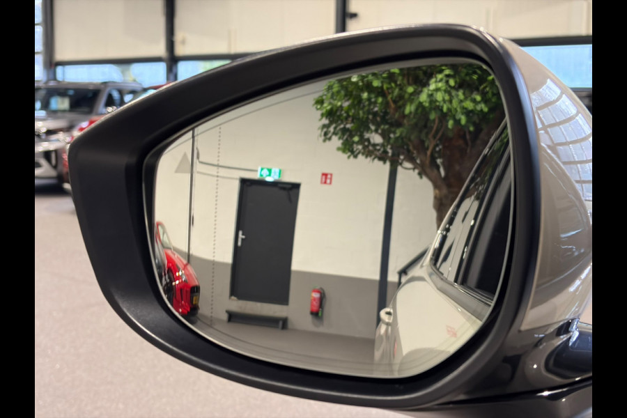 Mazda CX-60 2.5 e-SkyActiv PHEV Takumi PHEV | Panoramadak | Trekhaak | Dodehoek | Camera | Carplay
