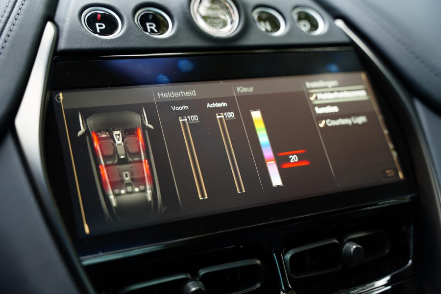 Aston Martin Dbx 4.0 V8 707 / Carbon / Elek. Trekhaak
