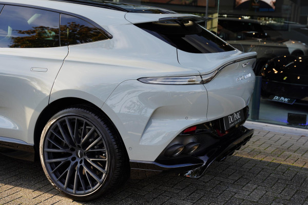 Aston Martin Dbx 4.0 V8 707 / Carbon / Elek. Trekhaak