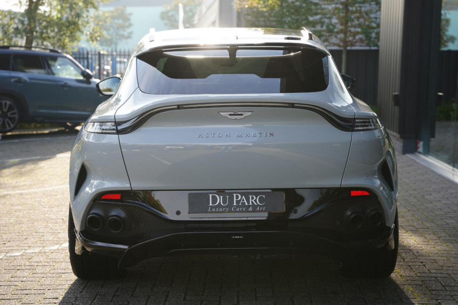 Aston Martin Dbx 4.0 V8 707 / Carbon / Elek. Trekhaak