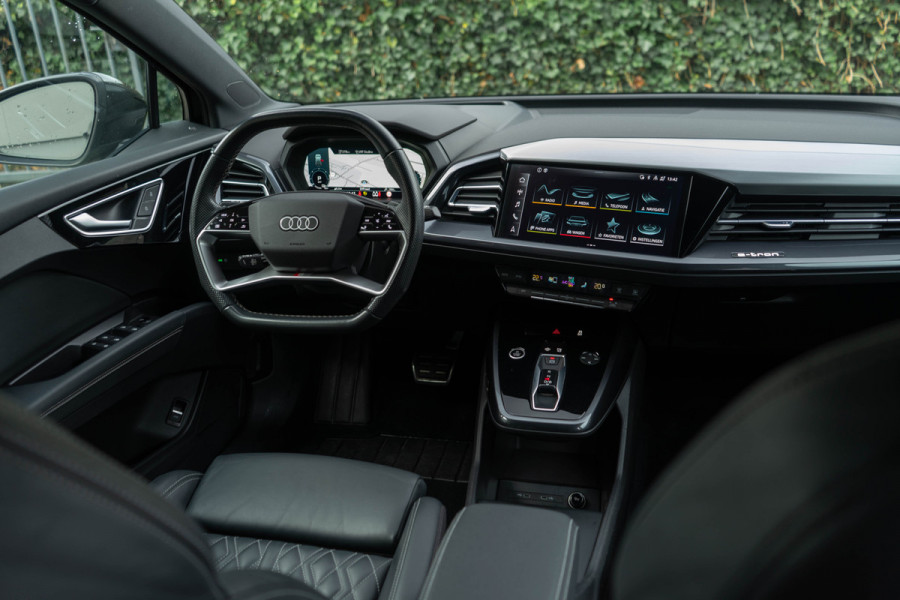 Audi Q4 e-tron 40 / 2x S-line/ Standkachel/ Adaptive Cruise Control/ Head-Up Display/ 150kW (204PK)