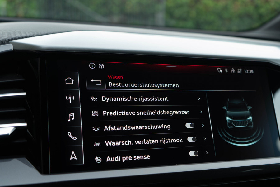 Audi Q4 e-tron 40 / 2x S-line/ Standkachel/ Adaptive Cruise Control/ Head-Up Display/ 150kW (204PK)