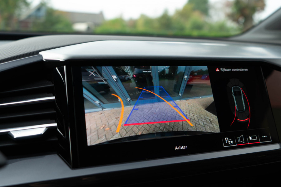 Audi Q4 e-tron 40 / 2x S-line/ Standkachel/ Adaptive Cruise Control/ Head-Up Display/ 150kW (204PK)