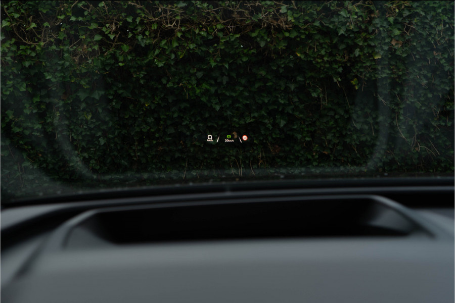 Audi Q4 e-tron 40 / 2x S-line/ Standkachel/ Adaptive Cruise Control/ Head-Up Display/ 150kW (204PK)