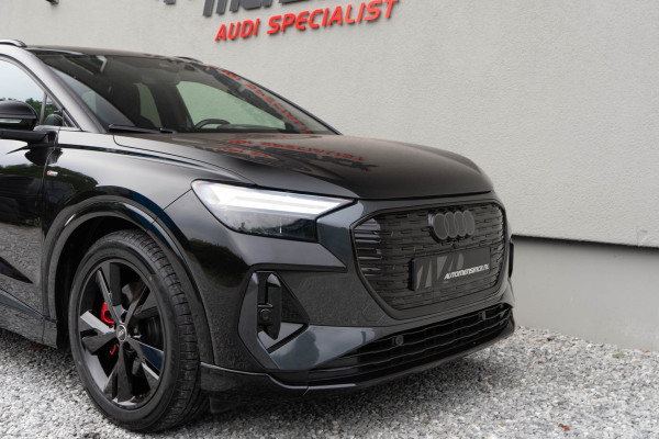 Audi Q4 e-tron 40 / 2x S-line/ Standkachel/ Adaptive Cruise Control/ Head-Up Display/ 150kW (204PK)